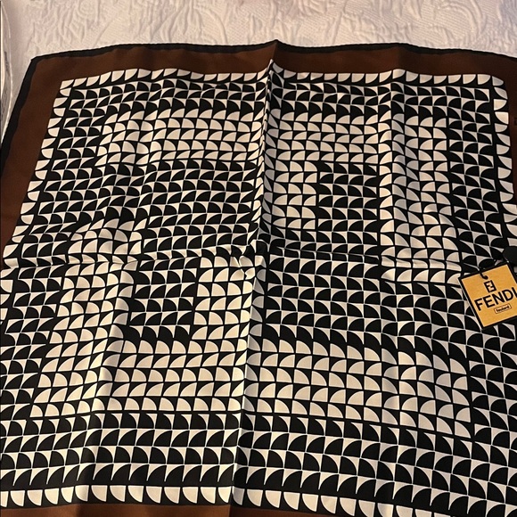 Vintage! With tags! Fendi Black and White Patterned Silk Scarf. Made in Italy 🇮🇹 - Picture 1 of 7